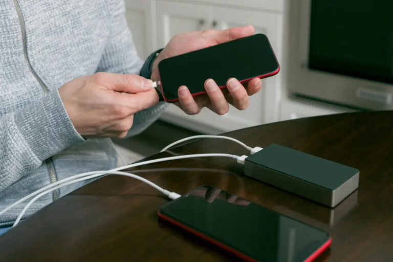 ¡Afecta Seriamente La Vida Del Teléfono! Método De Carga Equivocado, ¡Cuidado!
