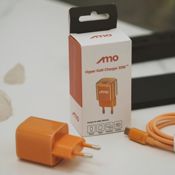 Lightweight GaN wall charger with foldable US/EU plug and fast charging Lightweight GaN wall charger with foldable US/EU plug and fast charging